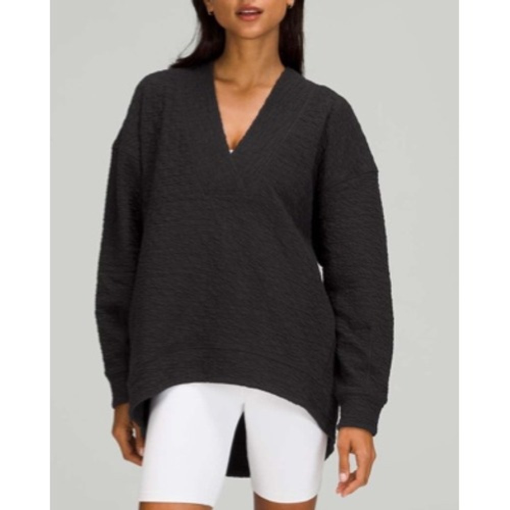 Lululemon Rippled V-Neck Pullover Women 6 Black LW3EOXS
